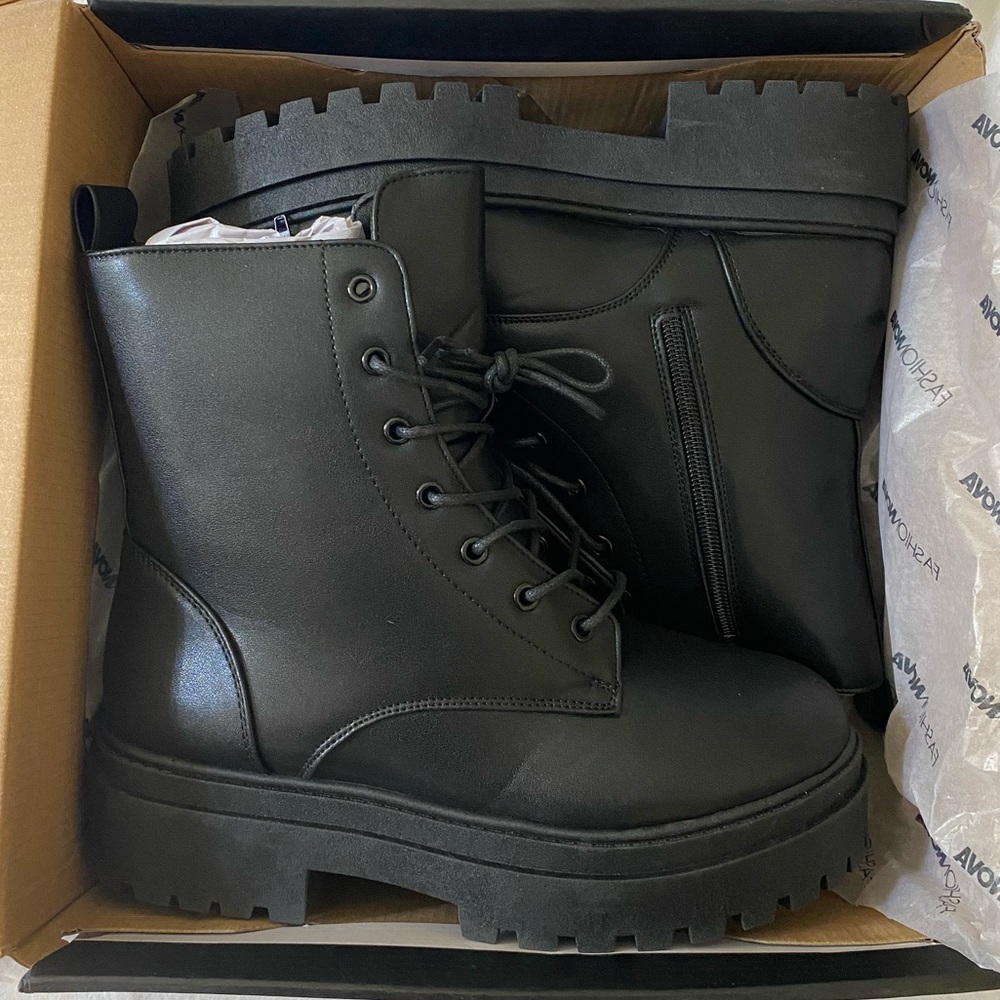 Combat Boots - FASHION NOVA